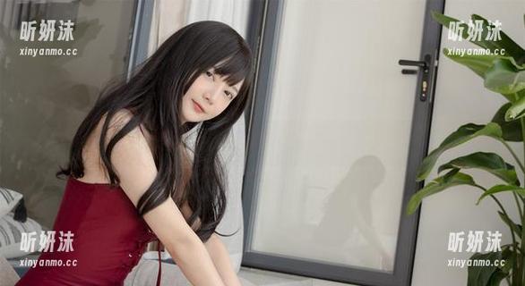 51酱带你进入婚纱的COS世界，图册尽展浪漫风情
