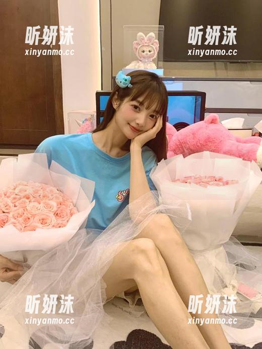 微密圈 - 通过Cool文茜的瑜伽姿态：展现身心的完美平衡图集，品味唯美写真