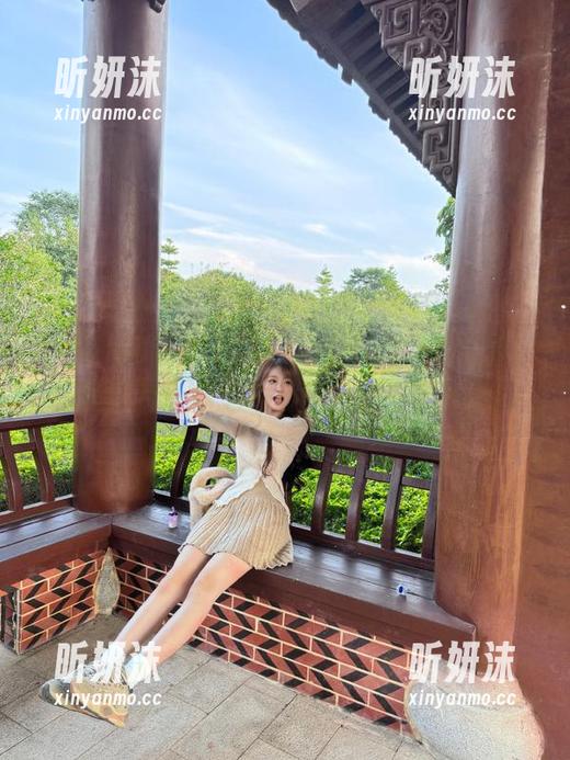 Feilin嗲囡囡-周大萌 Feilin嗲囡囡 - 探索周大萌的女孩写真,精美图片让你无法抵挡,快来下载吧!