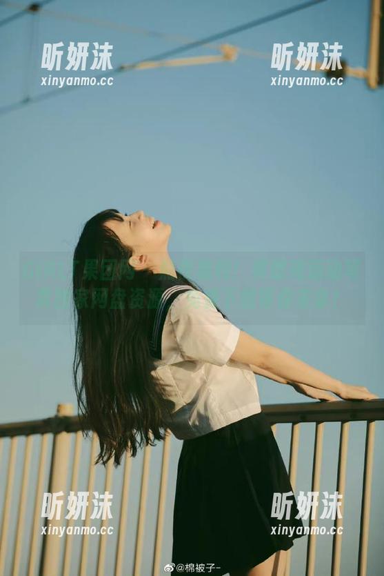 GIRLT果团网-黄歆苑 GIRLT果团网 - 熬夜福利!黄歆苑运动写真独家网盘资源,免费下载等你来拿!