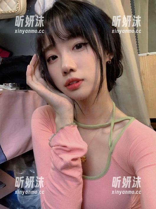 IMiss爱蜜社-Lavinia肉肉 IMiss爱蜜社 - Lavinia肉肉泳衣诱惑作品集:独特资源让你眼前一亮