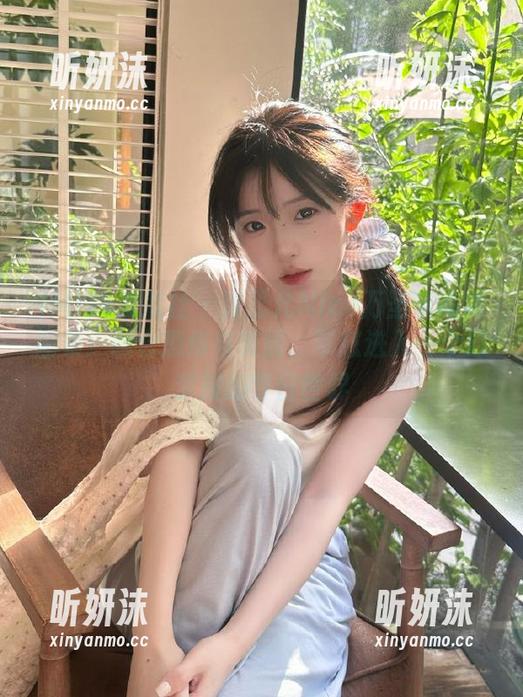 IMiss爱蜜社 - 张思允Nice万圣节高清图集：融合恐怖与美丽，带您进入一个幻梦般的节日世界