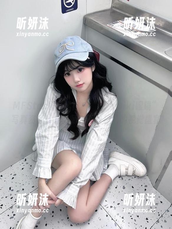 MFStar模范学院 - “玉兔miki眼镜”写真资源，摄影师也不敢相信的视觉盛宴