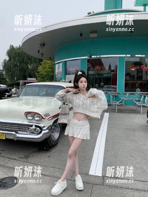 MiStar魅妍社 - 被黄乐然的肉丝网袜作品吸引，观看她如何演绎性感与风情