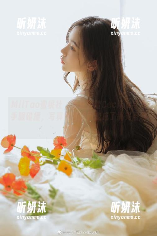 MiiTao蜜桃社 - 当陆萱萱Cecilia与水手服碰撞，写真图包瞬间变成了搞笑番剧的场景！