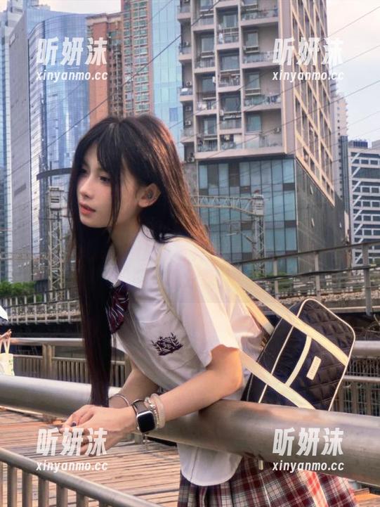 MiiTao蜜桃社-默默Momo MiiTao蜜桃社 - 默默Momo镂空:一系列让你心动不已的写真艺术合集和精彩套图分享
