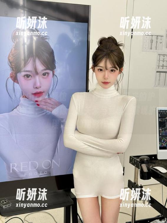 MyGirl美媛馆 - 沫晓伊baby带来的护士图集：用影像传递关爱与温暖，展现护理之美的精彩作品