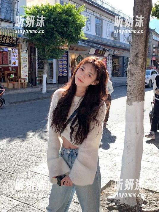MyGirl美媛馆 - 潘娇娇红裙写真套图，优雅与活泼并存，唤醒你的每一个美好瞬间！