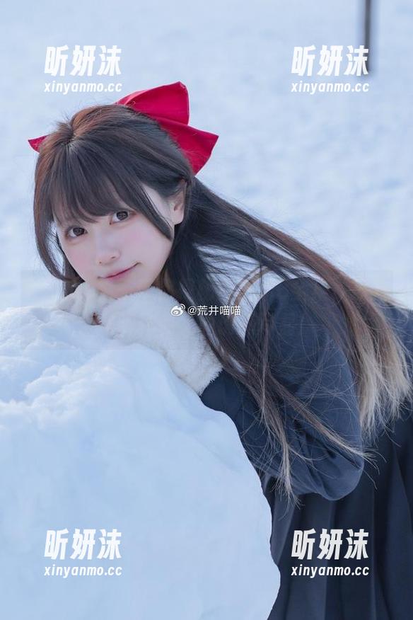 Nyako喵子带你探秘旗袍本B全集，最新写真作品美丽诱惑尽显！