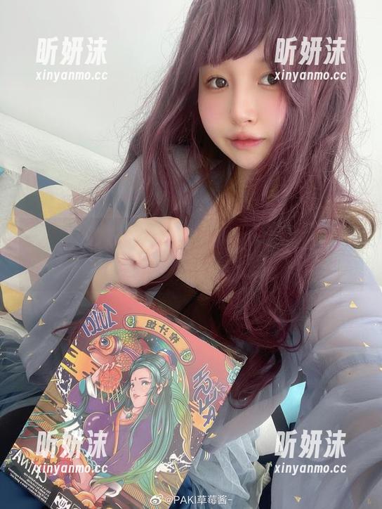 细腻与优雅结合，欣赏PAKI酱的花园兔女郎写真套图之美