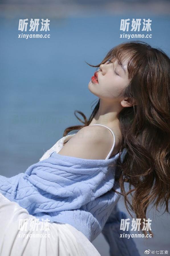 最新PuyPuyChan泳池写真合集，令人心动的夏日清凉盛宴！