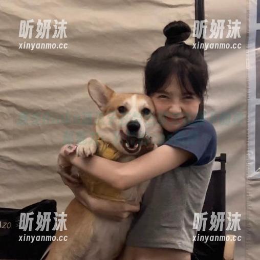 Rioko凉凉子 感受Rioko凉凉子在恰巴耶夫礼服下的神秘魅力:独特的cos图册