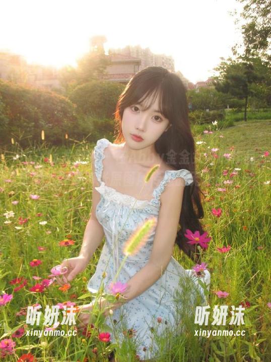 UGirls尤果网-Abby金金 UGirls尤果网 - 在Abby金金女神的作品集中,探寻每张原图所传递的无限创意与激情之美。