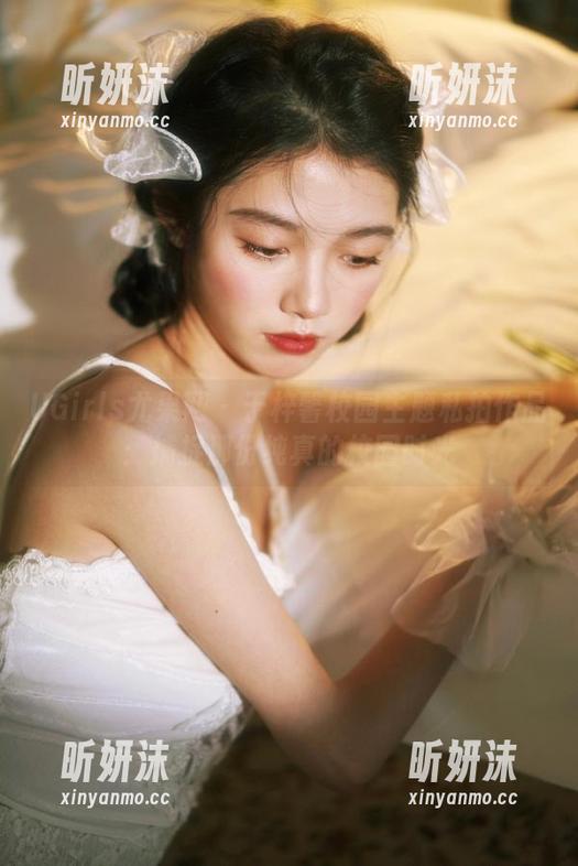 UGirls尤果网-于梓馨 UGirls尤果网 - 于梓馨校园主题私拍作品:捕捉那份纯真的校园时光