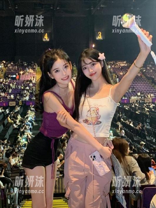 UGirls尤果网-司徒林 UGirls尤果网 - 从兔女郎到经典,司徒林写真作品中的每一瞬间都值得收藏资源