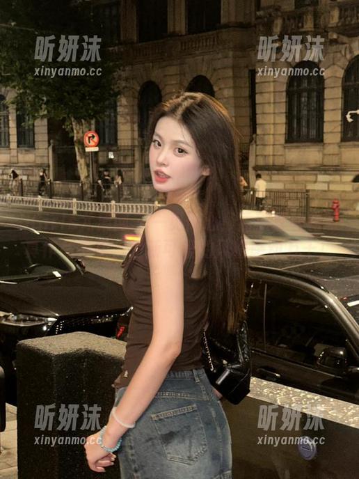 UGirls尤果网-孟狐狸 UGirls尤果网 - 一见倾心!孟狐狸白裙写真作品合集,清新可爱的风格感动万千!