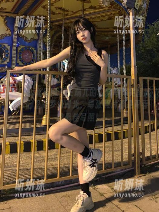 UGirls尤果网-王瑞儿 UGirls尤果网 - 王瑞儿的校服写真美图展现校园里的梦幻时光,每张照片都是青春的最佳写照!