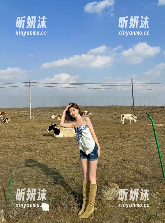 UGirls尤果网 - 白熙萌校园写真全套图包，带你体验她的青春校园生活！