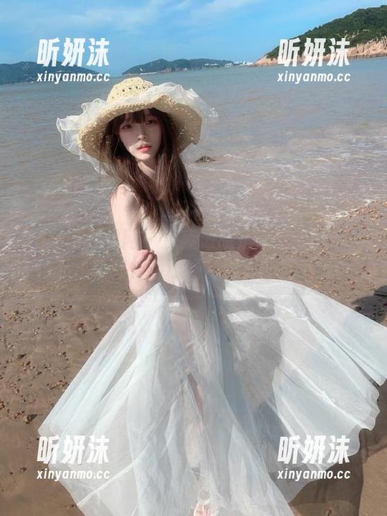 UGirls尤果网 - 探索谭晓彤职业装的免费作品，带你体验职场与时尚的完美结合