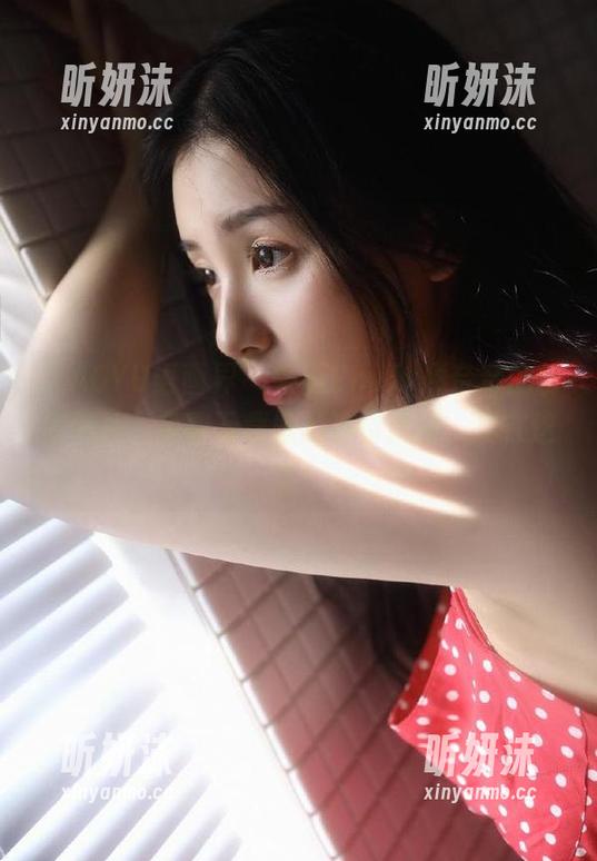 XIAOYU语画界-Emily顾奈奈 XIAOYU语画界 - 畅游Emily顾奈奈的粉色照片,免费下载她的独特风格,尽在这里!