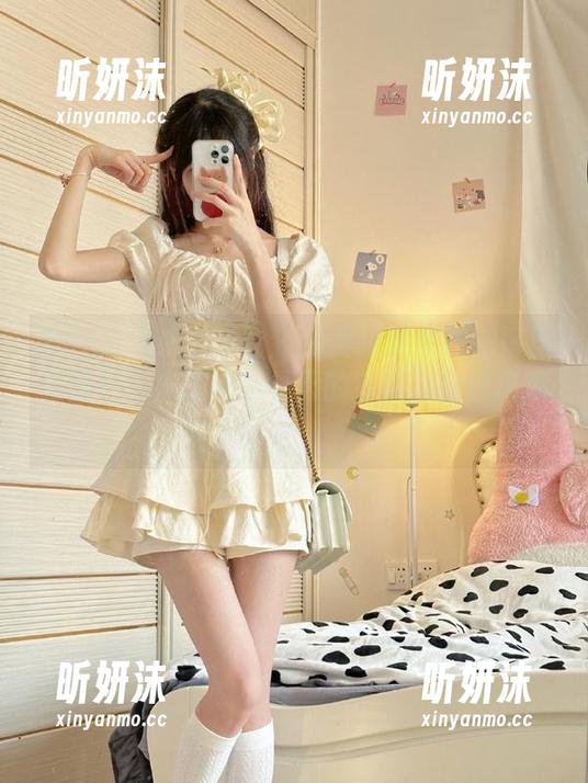 XINGYAN星颜社-可蕊娜 XINGYAN星颜社 - 免费获取可蕊娜裤里丝图包,拥抱这个夏天的清新与性感风情!