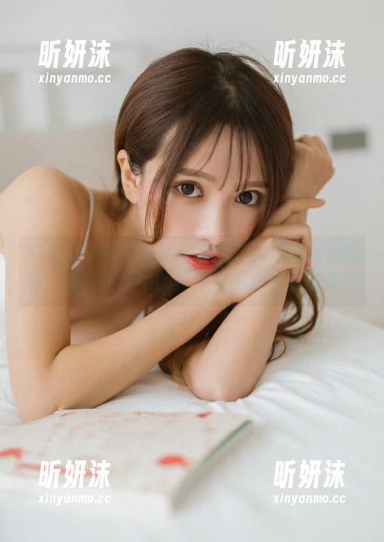 XINGYAN星颜社 - 唐思琪的厨娘写真图库：精致生活中的每一道美食与美丽瞬间