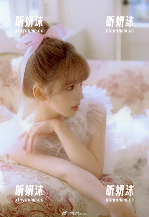 Xiuren秀人网-sibyl是女巫 Xiuren秀人网 - 汇聚美丽:Sibyl连衣裙更新合集,带你进入时尚的奇幻世界