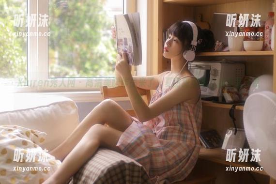 Xiuren秀人网-夏甜甜 Xiuren秀人网 - 高清美腿作品来了,夏甜甜用魅力演绎夏日温情
