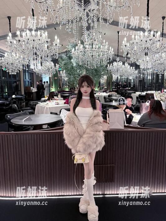Xiuren秀人网 - 校服里的青春印记：妙可可Cheese写真作品与图片分享
