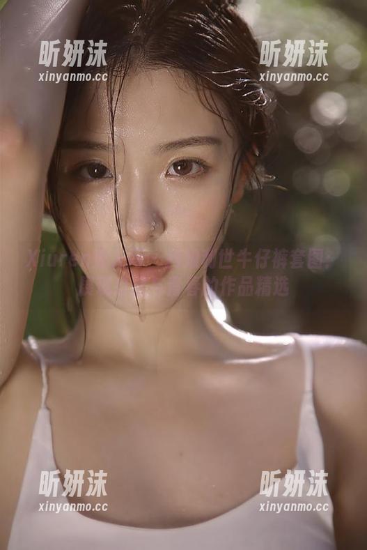 Xiuren秀人网-抖娘利世 Xiuren秀人网 - 抖娘利世牛仔裤套图:展现自信与青春的作品精选