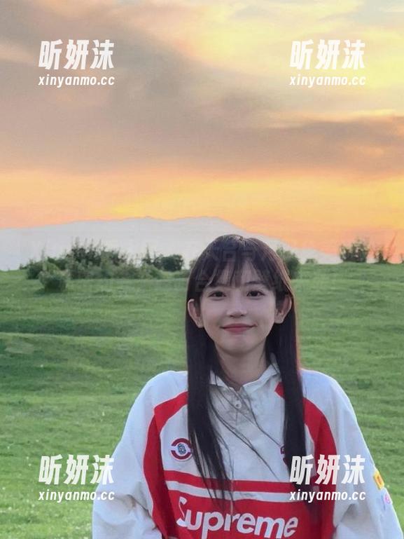 Xiuren秀人网-月野兔美妞 Xiuren秀人网 - 在天台与月野兔美妞的私密约会,超萌合集和壁纸来袭!