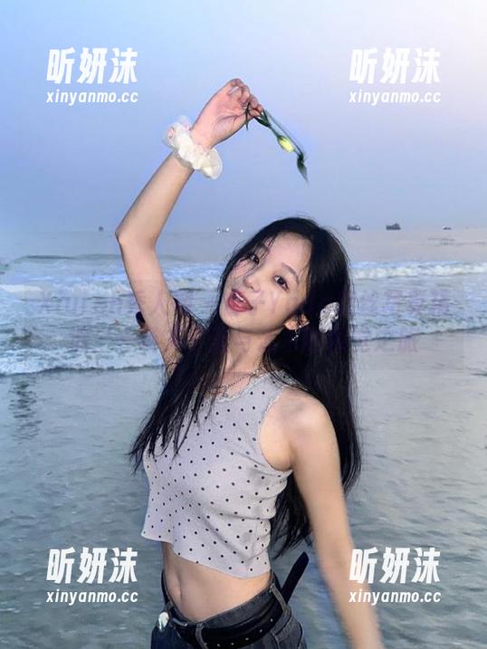 Xiuren秀人网-杏子Yada Xiuren秀人网 - 杏子Yada黑丝写真精选:一场关于美与艺术的视觉之旅