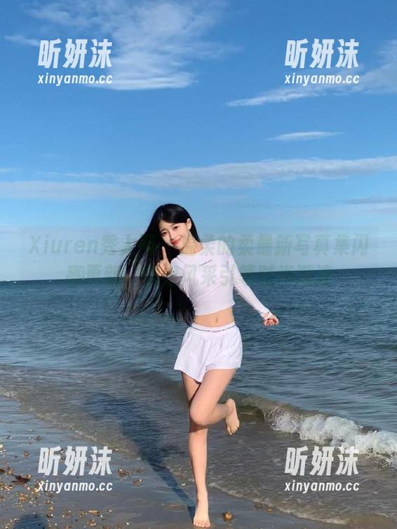 Xiuren秀人网-温柔的柔 Xiuren秀人网 - 温柔的柔最新写真集闪亮更新,御姐风采引领时尚潮流