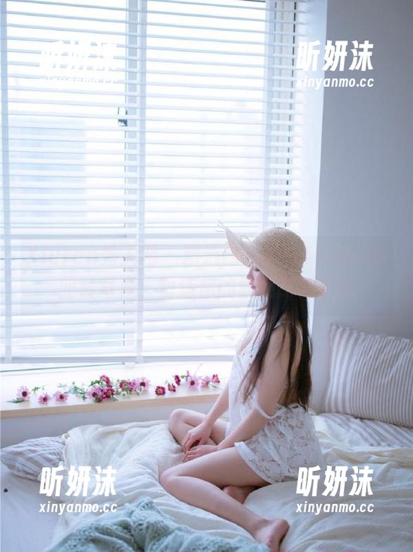 Xiuren秀人网 - 精选四季瑞莎Trista职业装写真，塑造你的职场时尚形象