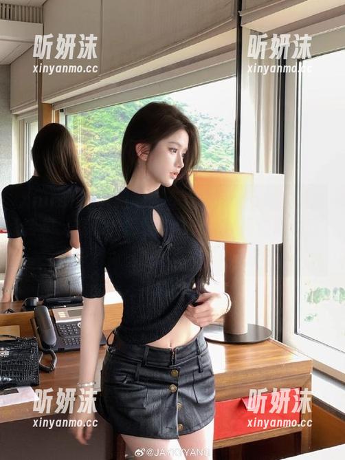 Xiuren秀人网-绮里嘉Carina Xiuren秀人网 - 绮里嘉Carina内衣美图合集:炫丽的色彩与设计,诠释性感新定义