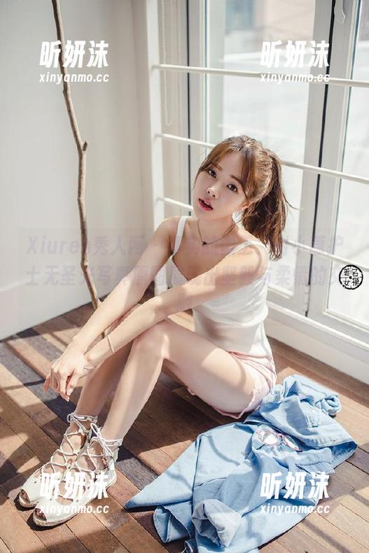 Xiuren秀人网-谢小蒽 Xiuren秀人网 - 真实的做工,谢小蒽护士无圣光写真原图展现出坚毅与柔情的交融
