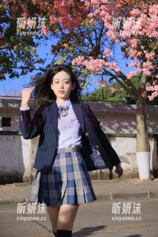 Xiuren秀人网-轩轩王子 Xiuren秀人网 - 最新轩轩王子学姐套图新鲜出炉,谁说幽默不能与美丽并存?