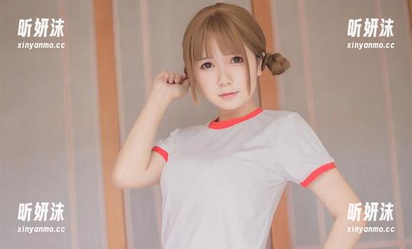 与Yoko宅夏同行，观看金莲写真合集，记录下每个动人时刻