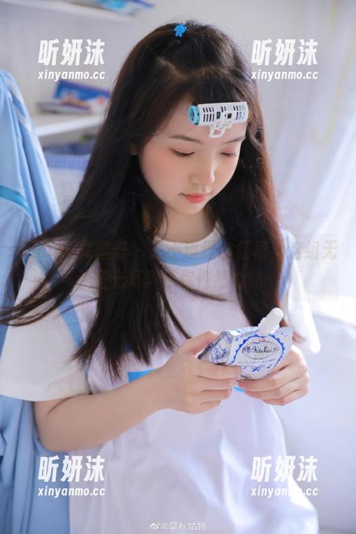 YouMi尤蜜荟 - 是小逗逗的红裙，这组无圣光写真让你怦然心动
