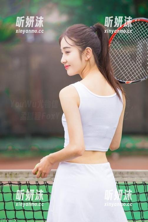 YouWu尤物馆-孟狐狸FoxYini YouWu尤物馆 - 用心定制的校服写真,孟狐狸FoxYini为你呈现青春记忆