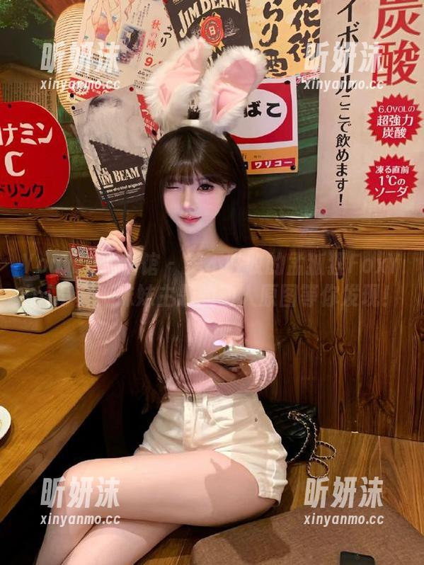 YouWu尤物馆 - 美不胜收的孟狐狸FoxYini写真：妹妹主题的动人原图等你发现！
