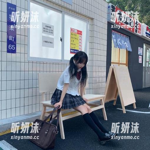 beautyleg-Flora beautyleg - 探寻Flora灰丝的艺术世界,全套写真图片带来视觉盛宴!