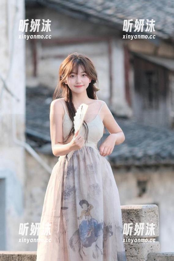 beautyleg - 魅力四射的无圣光：Leonie妹妹的写真原图探秘