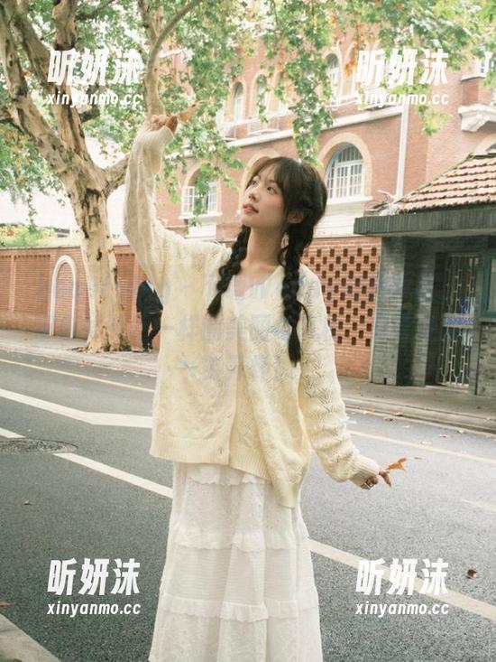 beautyleg - 下载Wendy制服作品，带你体验不一样的美丽与风格，肯定让你笑开怀！