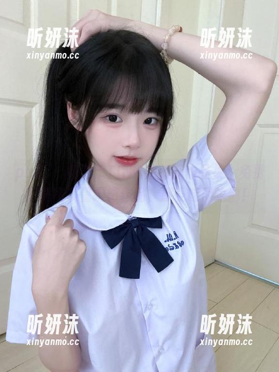 pans-Tina pans - 畅游于TINA牛仔裤作品集,免费下载高质量摄影作品,感受时尚之韵!