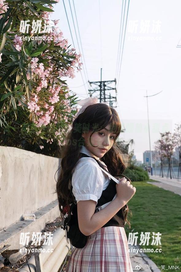 一笑芳香沁 一笑芳香沁的甜美时光:绝美睡前小甜点Cos合集全揭晓