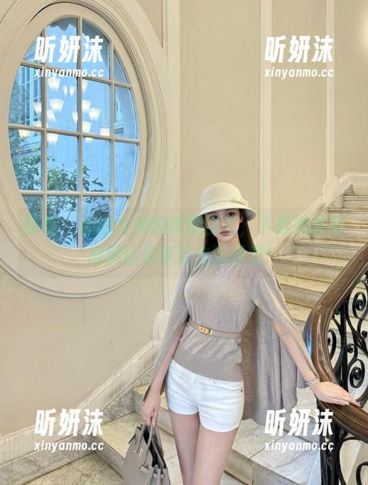 丽柜-心心 丽柜 - 心心女神的慵懒图库,下载她的私房照让你享受生活惬意!