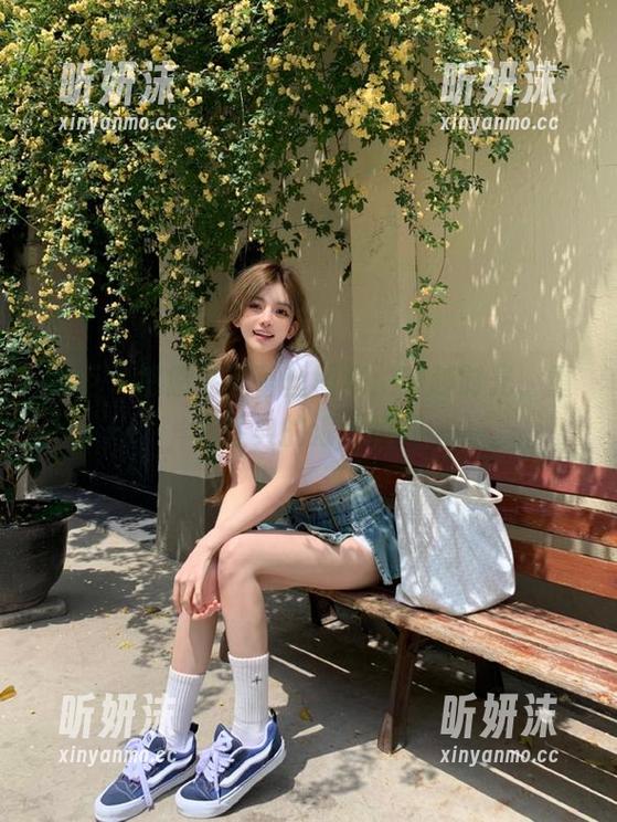 丽柜 - 悠悠私房蕾丝图集：穿越时光，重温经典的浪漫瞬间