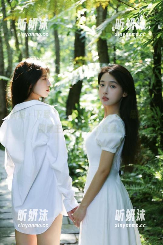 丽柜 - 下载“甜甜制服”写真集，感受甜甜博主的时尚与个性魅力