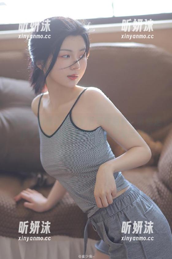 丽柜 - 精选轩轩的圣诞节作品集：带你走进梦幻般的节日世界，散发无尽魅力